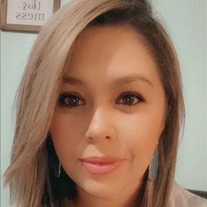 Meet your Posher, Miriam